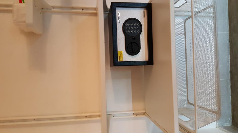 Imperials Room Double at Starwars Gallery House Vacation rental in Jakarta