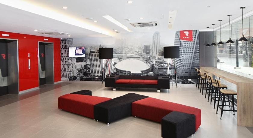 Red Planet Aurora Boulevard Hotel in Quezon City