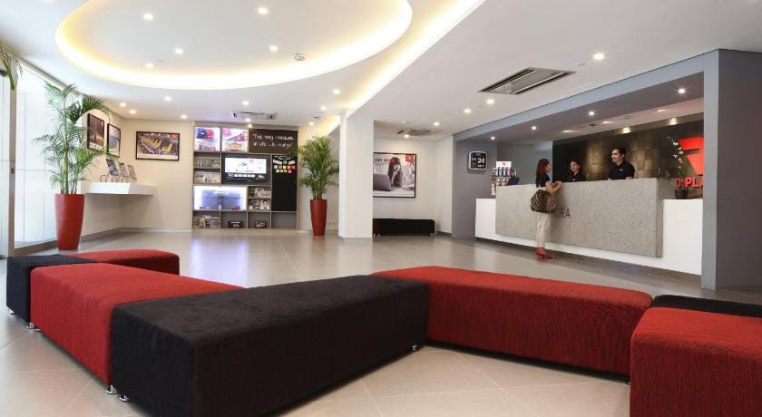 Red Planet Aurora Boulevard Hotel in Quezon City