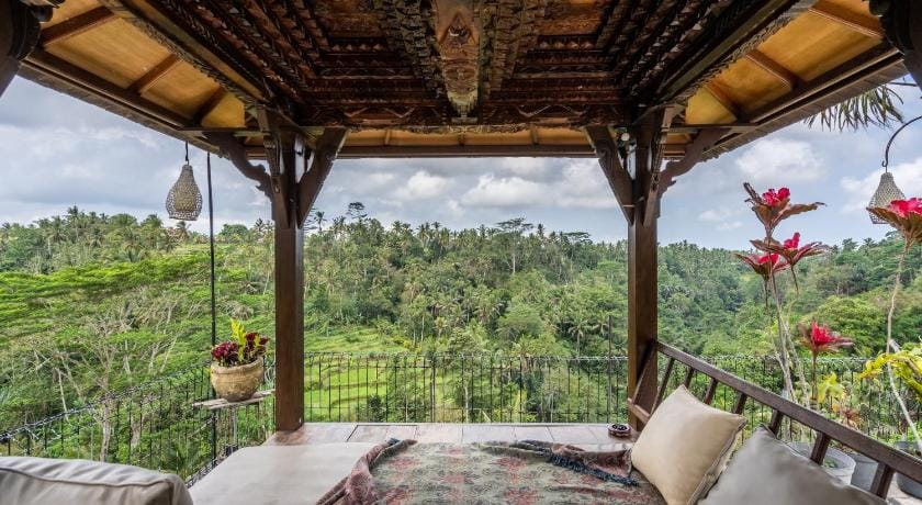 Tirta Asri Ubud Villa Campground/ 
RV Resort in Ubud