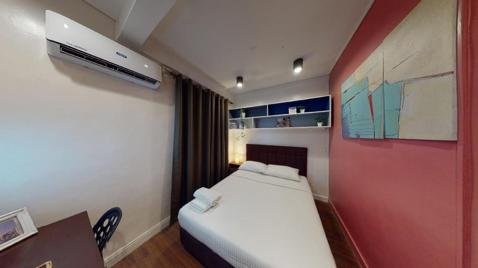Private Room 02 - Poblacion Makati House Vacation rental in Makati
