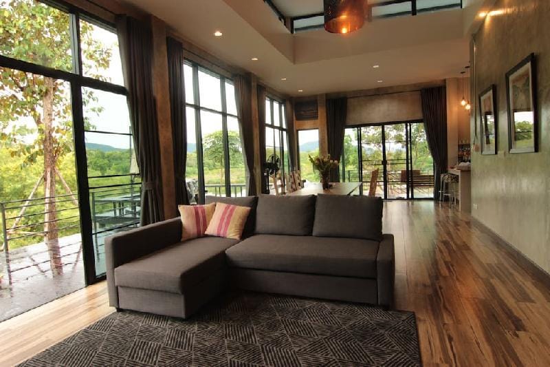 Lake and mountain view Villa Chiang Mai Mae On Villa in Thailand
