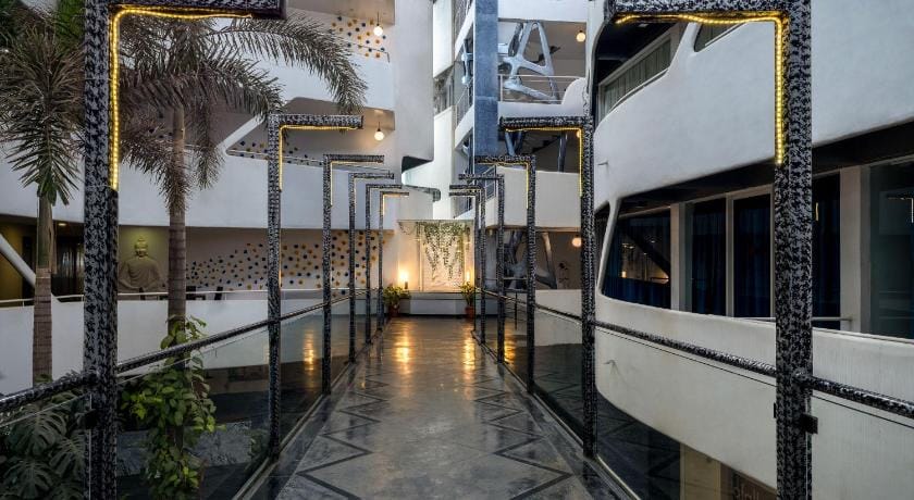 Days Suites by Wyndham Bengaluru Hotel in Bengaluru