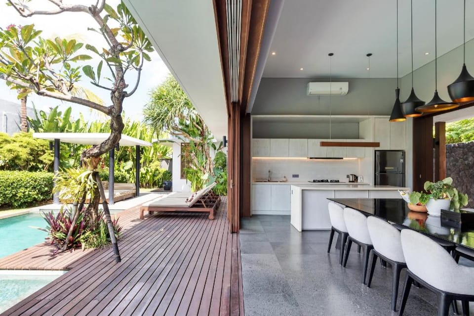 Amarin Seminyak Villa in North Kuta