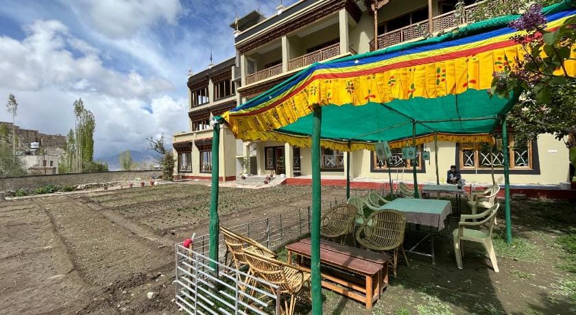 Chubi Sponbo Guest House. Hotel in India