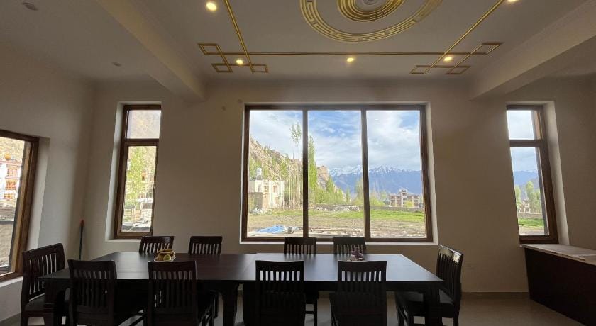 Chubi Sponbo Guest House. Hotel in India