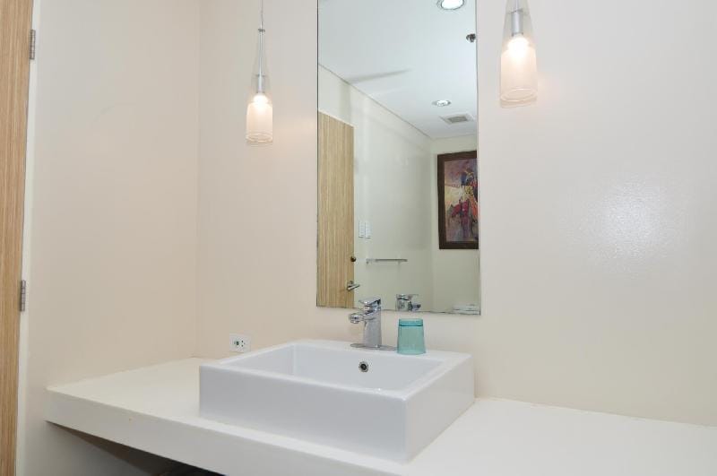 PICO DE LORO COVE CONDOMINIUM 2BR 01  Apartment in Nasugbu