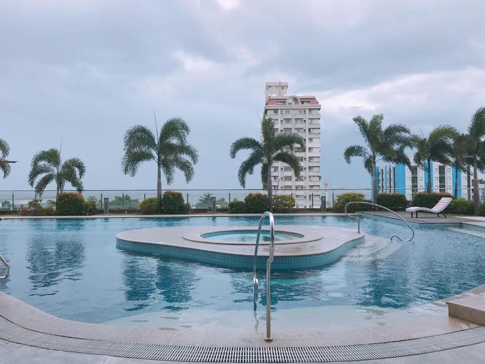 GERI'S- malate bayview mansion comfort studio Apartment in Manila City