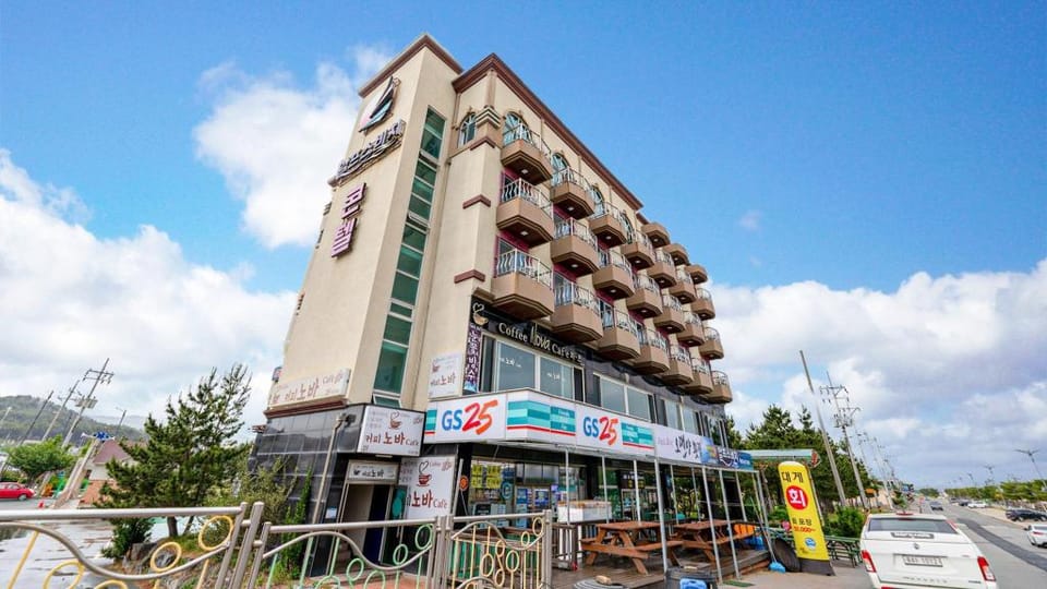 Yangyang Alps Beach Bed and Breakfast in South Korea