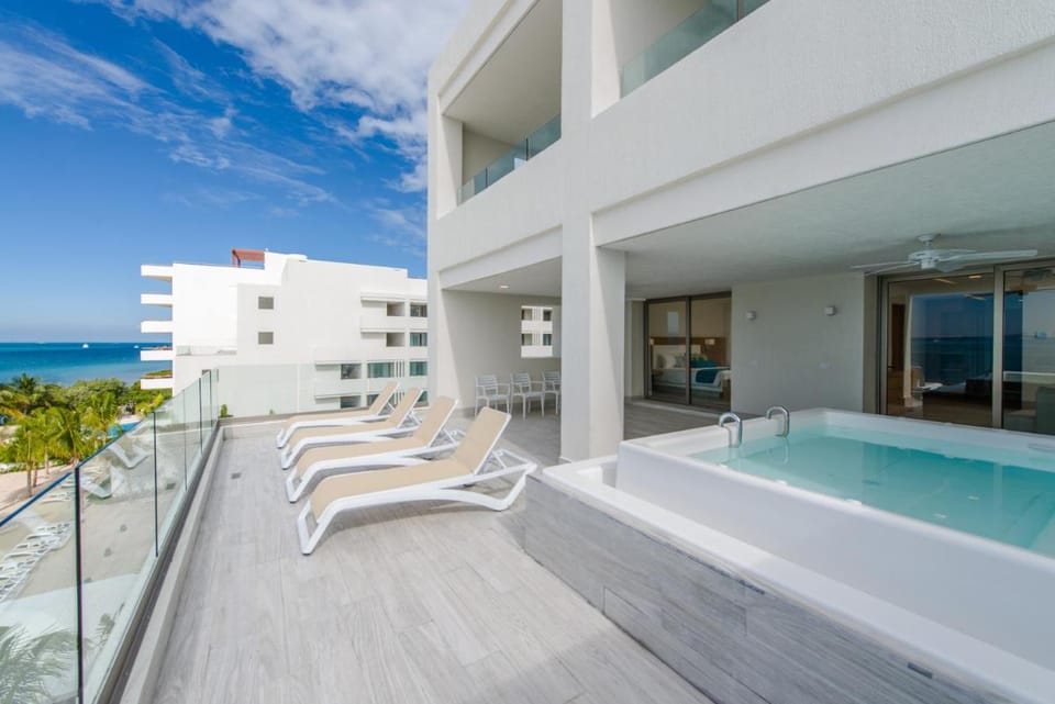 Izla Beach Front Hotel Hotel in Isla Mujeres