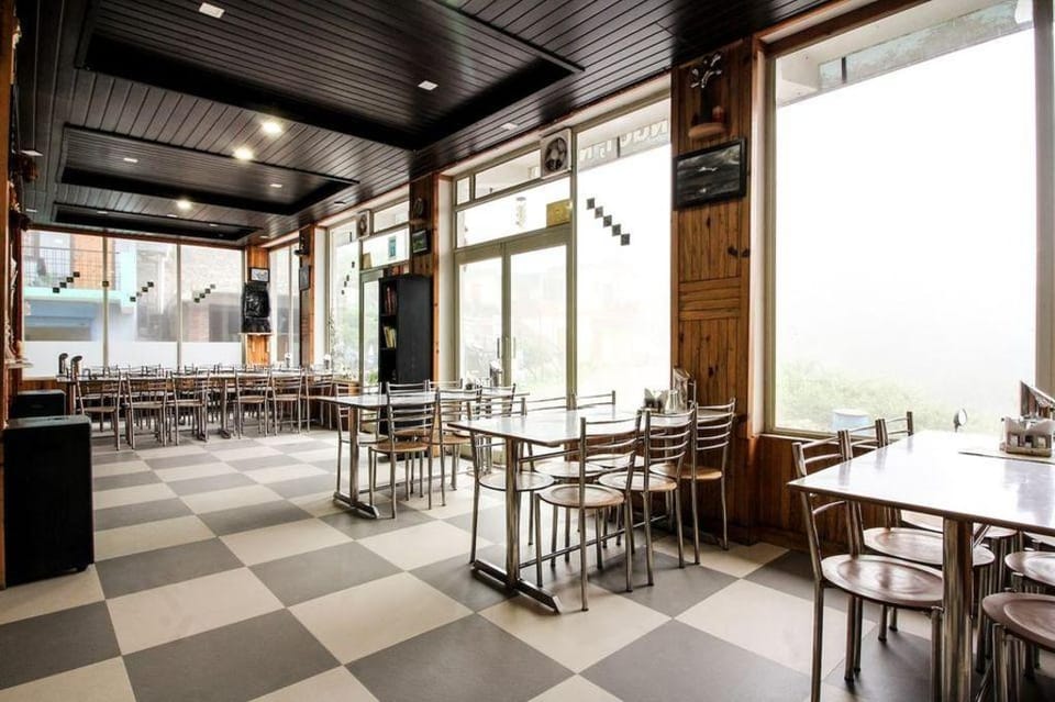 PANGOT HIMALAYAN VIEW Apartment in Uttarakhand