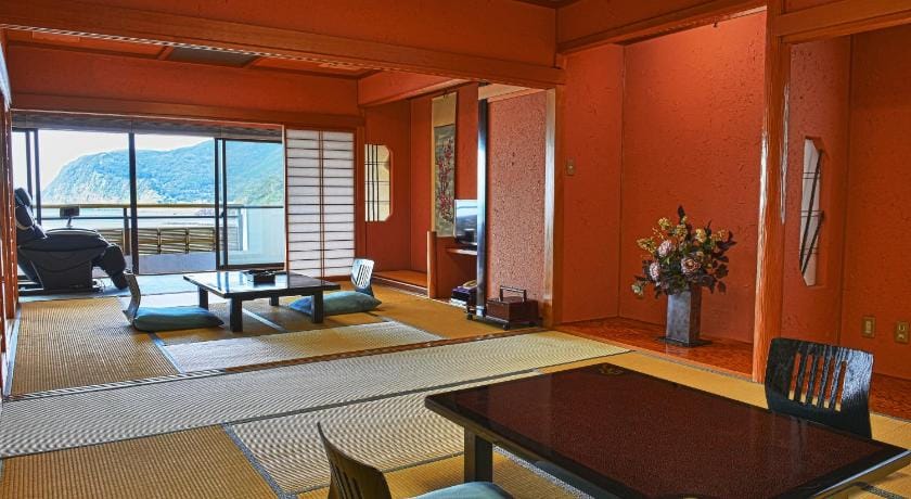 Shin Kaikatei Izumi Hot Spring Ryokan Ryokan in Shizuoka Prefecture