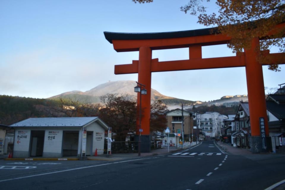 Hakone Guest House gaku. Bed and Breakfast in Hakone