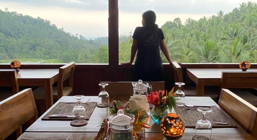 Clove Tree Hill Resort in East Selemadeg
