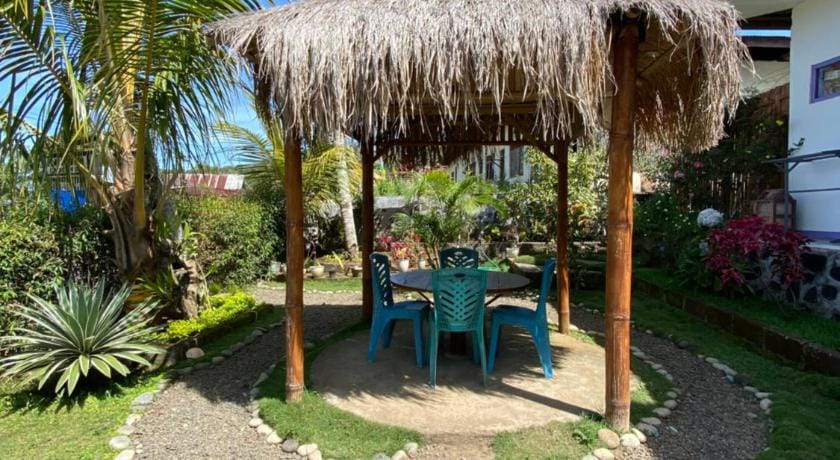 Mahoni Guest House Bed and Breakfast in Indonesia