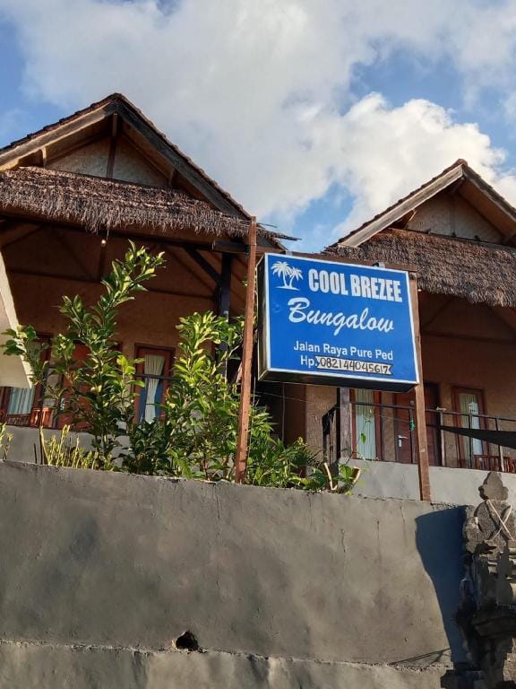 Cool breeze bungalow Vacation rental in Nusapenida