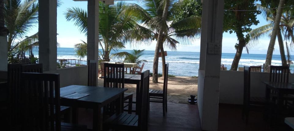Jayanthi Surf Dreams Hotel in Southern Province