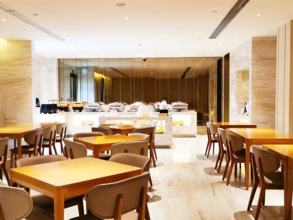 Ji Hotel Shanghai Gucun Park Julian Road Hotel in Shanghai
