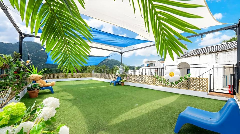 Las Blancas Pension Bed and Breakfast in Gyeonggi-do