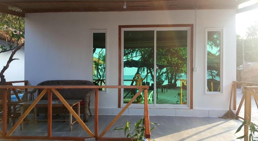 Sweet Time Bungalows Bed and Breakfast in Sihanoukville
