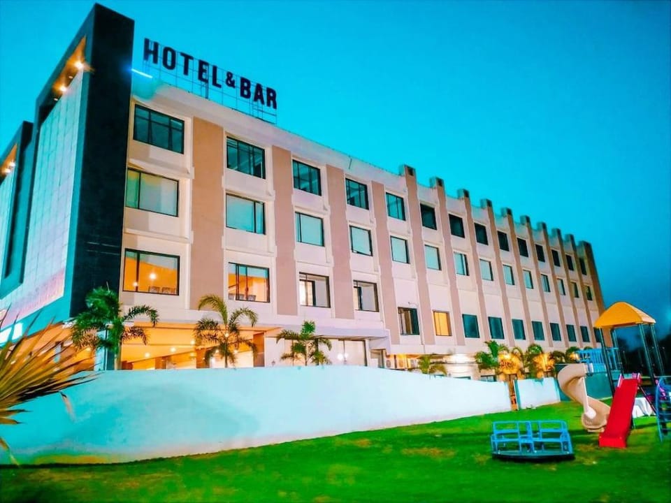 hotel chandralok rewa Hotel in Uttar Pradesh