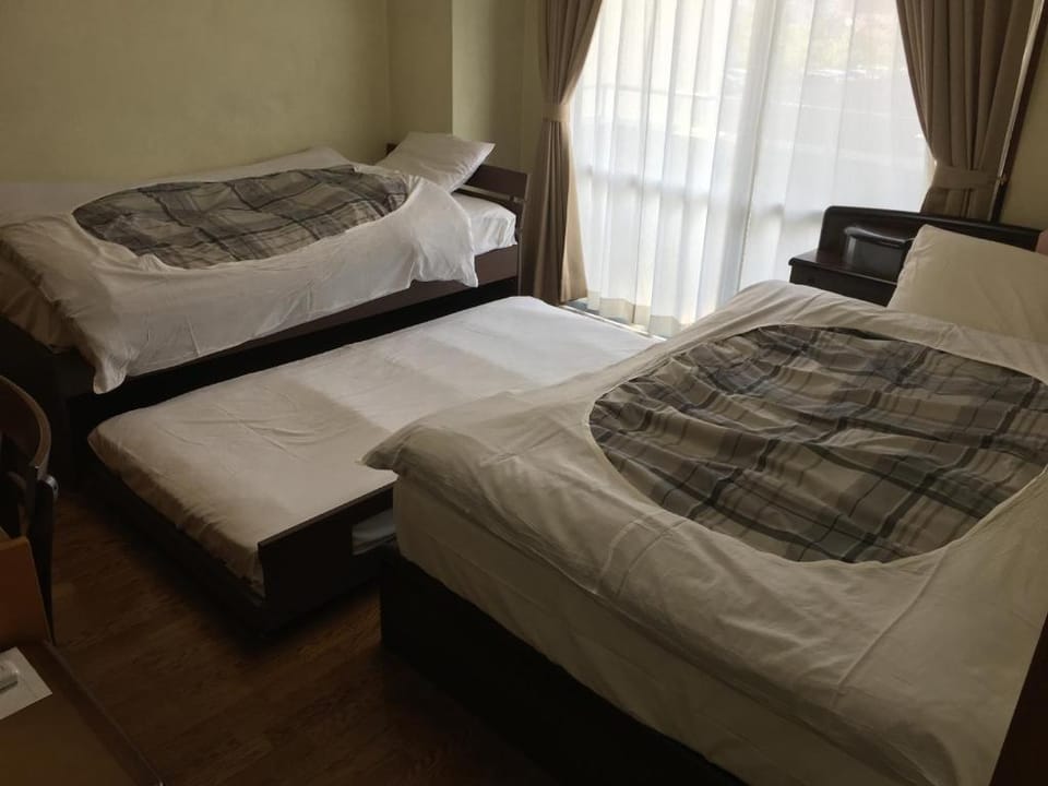 Hostel Mallika Hotel in Hiroshima