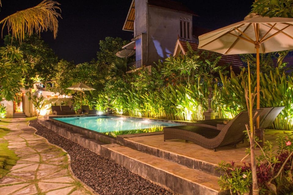 Singabu Bungalows Campground/ 
RV Resort in Nusapenida