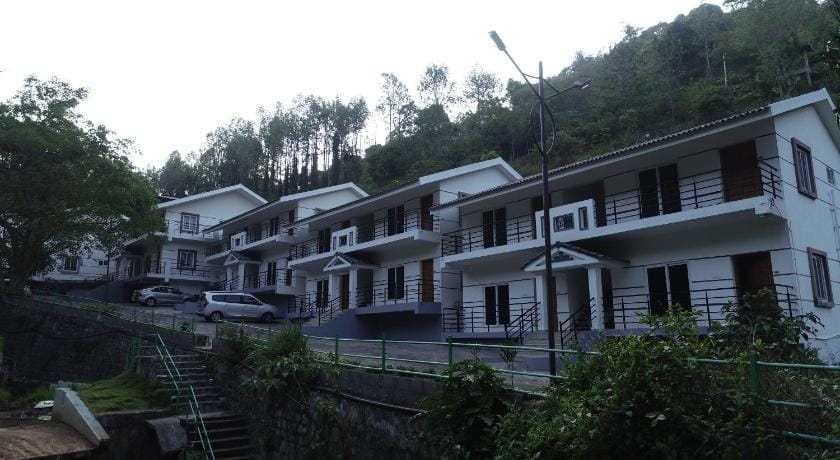 Coastal Grand - Yercaud Resort in Tamil Nadu