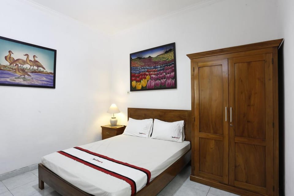 RedDoorz near Adisucipto Airport 3 Bed and Breakfast in Special Region of Yogyakarta