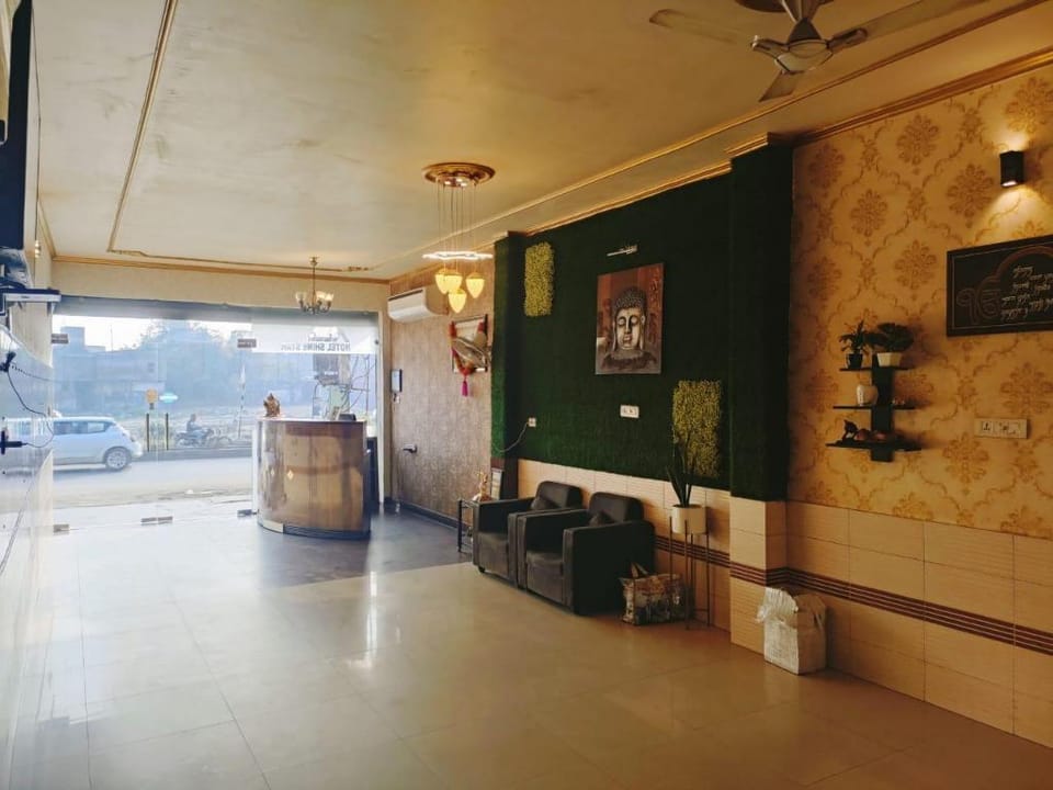 Hotel Shine Star Hotel in Ludhiana