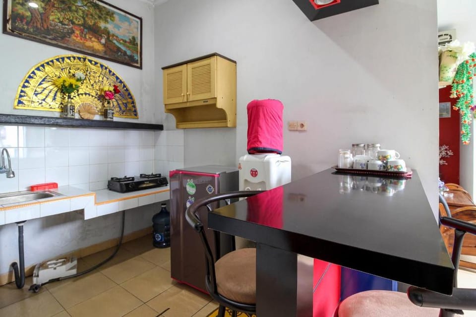 RedDoorz near Hartono Mall Bed and Breakfast in Special Region of Yogyakarta
