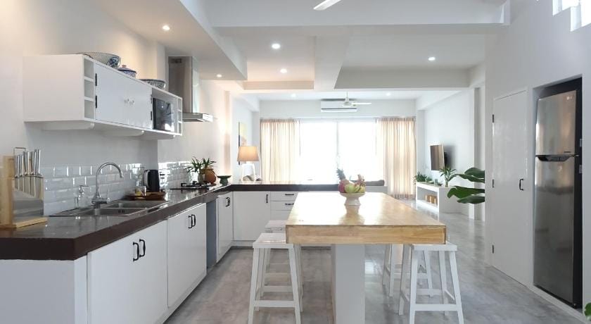 Isara Khao Lak Vacation rental in Khuekkhak