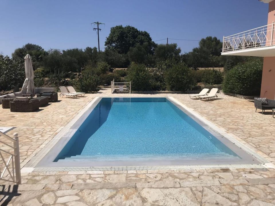 Luxurious Villa in Peloponnese with Swimming Pool Villa in Messenia