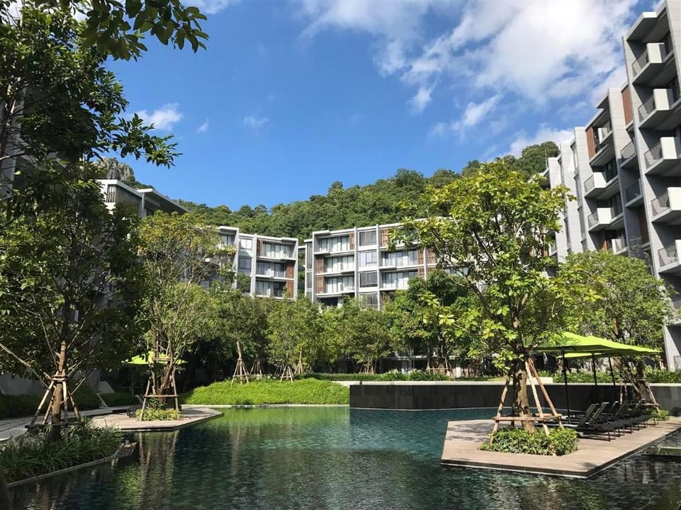 KHAO YAI 3 Bedrooms UPPER-STORY Condo Apartment in Laos