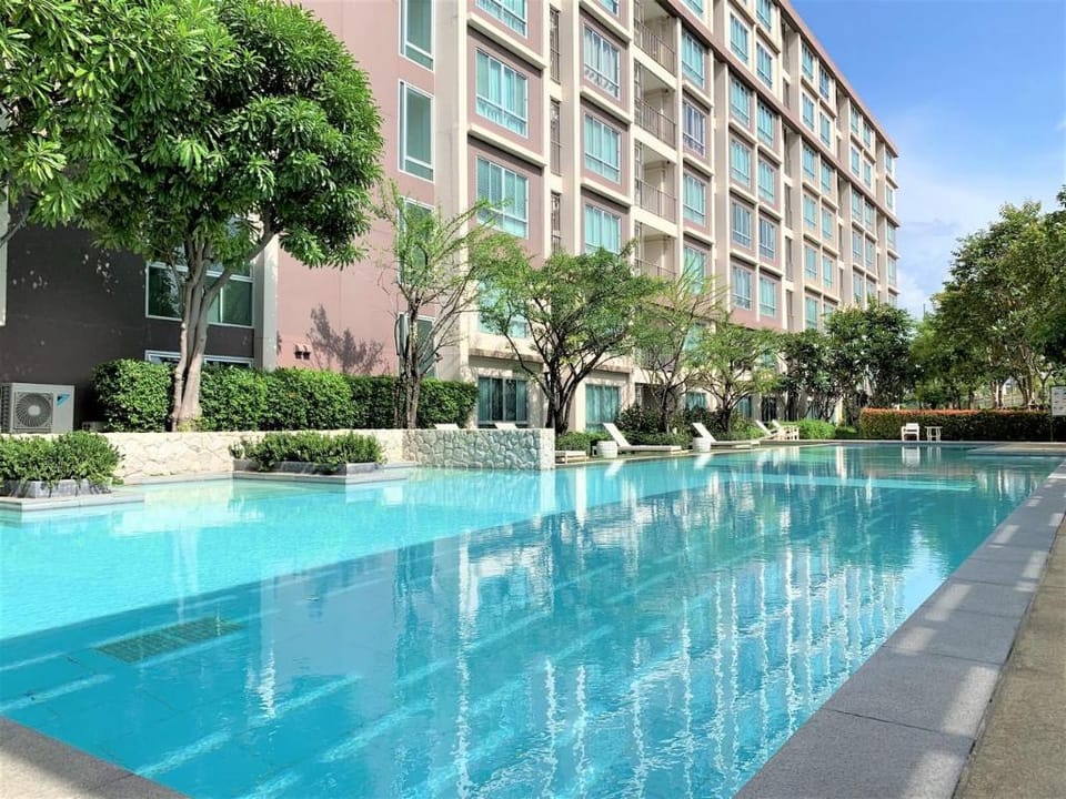 P322 Hua Hin Beach 1 Bed Condo  Apartment in Nong Kae