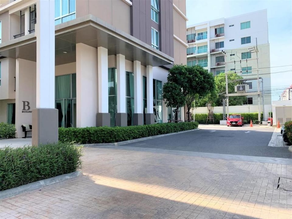 P322 Hua Hin Beach 1 Bed Condo  Apartment in Nong Kae