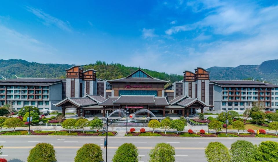 Howard Johnson Neodalle Resort Zhangjiajie Resort in Hubei