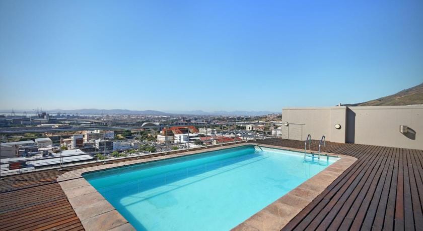 Urban Oasis at The Four Seasons Apartment in Cape Town