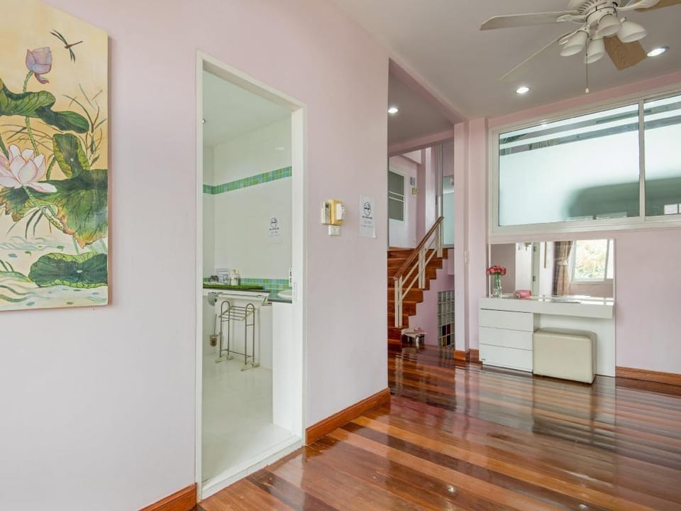 AYI HOME Luxury Home downtown near Skytrain/Metro Vacation rental in Bangkok