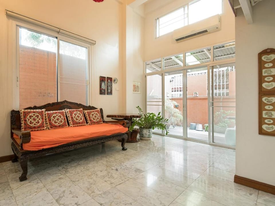 AYI HOME Luxury Home downtown near Skytrain/Metro Vacation rental in Bangkok