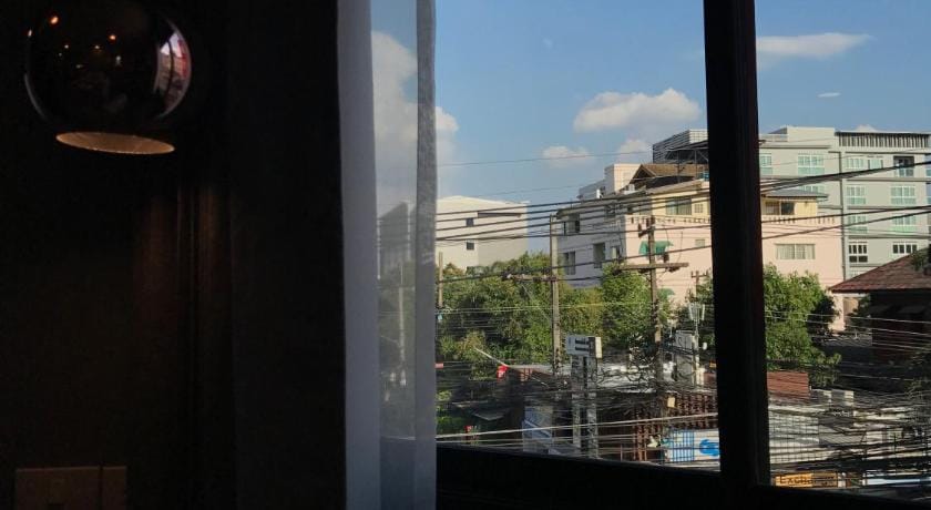 Stay in Style, in the heart of Nimman Road. R306A Apartment in Chiang Mai