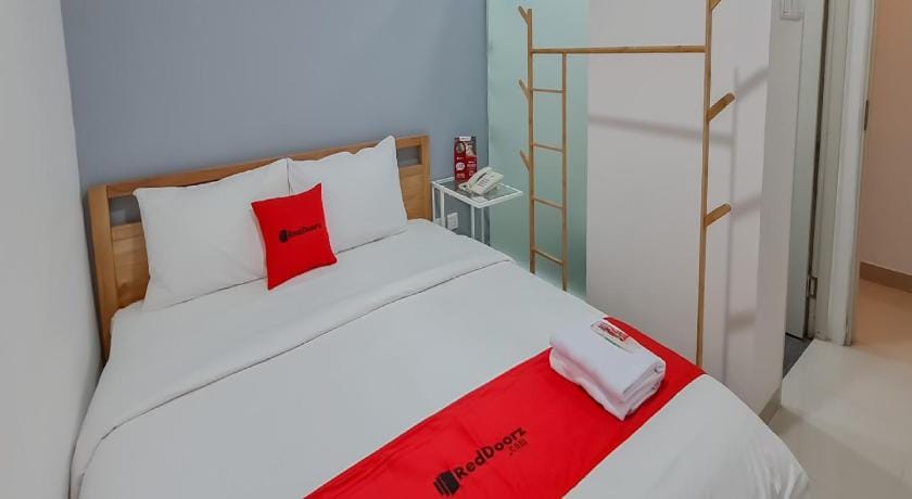 RedDoorz Plus @ Batutulis Bogor Hotel in West Java
