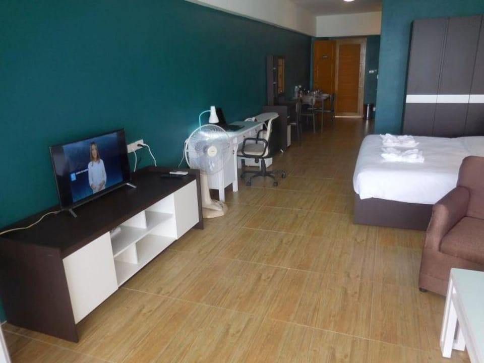Sunshine Beach Condotel Room 287 by Tang Apartment in Pattaya City