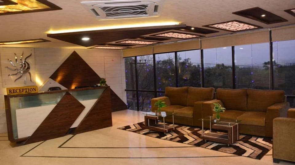 Hotel The Sun City Hotel in Bhubaneswar