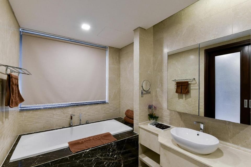 Villa 6 Bedroom Beachfront Luxury - The Five Villa Villa in Hoa Hai