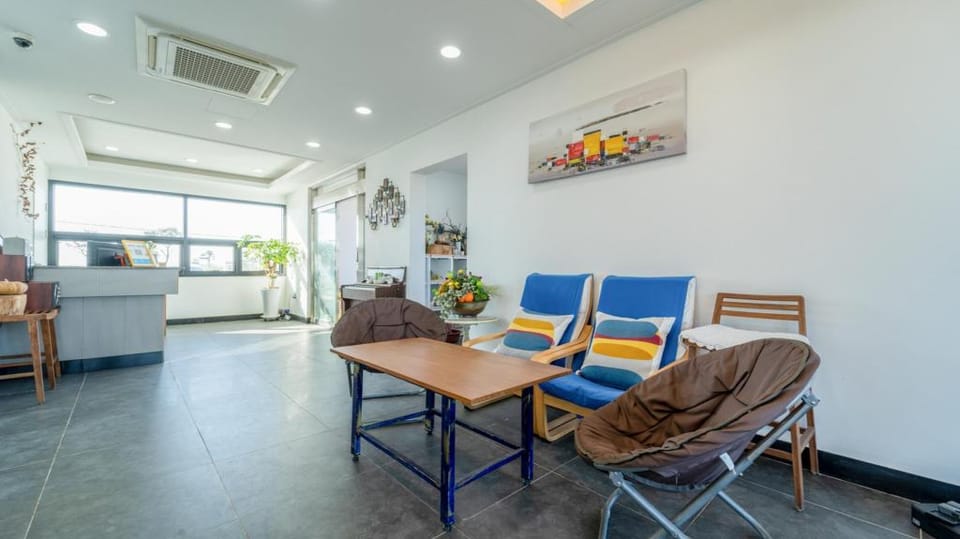 Jeju Byeoleuldameunbaramarae Pension Bed and Breakfast in South Korea