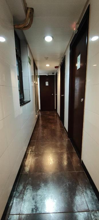 FOUR SEASONS HOSTEL Hotel in Hong Kong