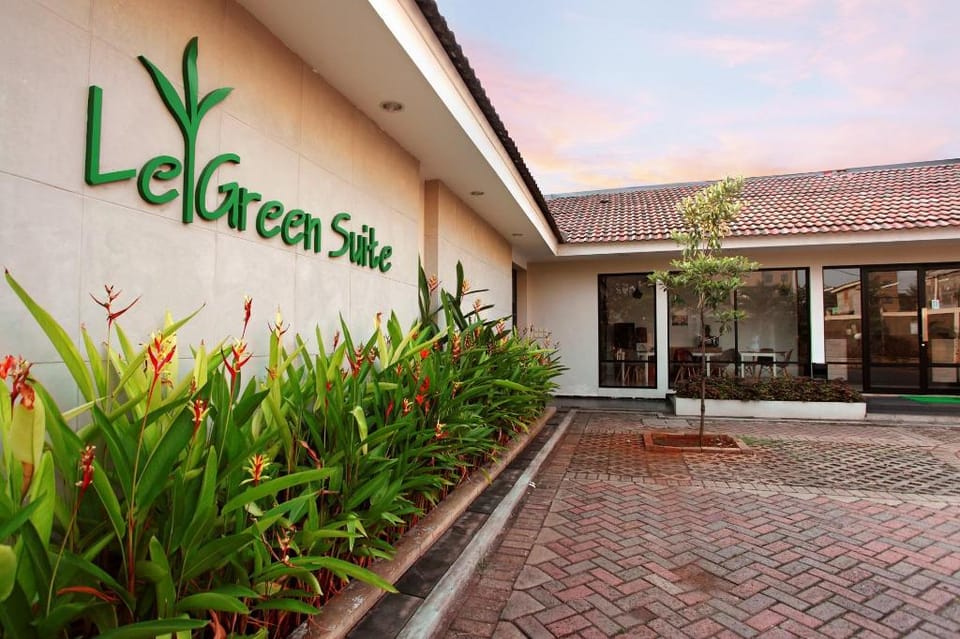 LeGreen Suite Supomo Bed and Breakfast in South Jakarta City