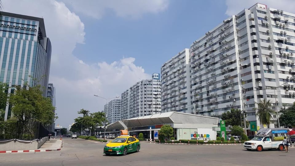 Popular Condo by Jintana Apartment in Bangkok