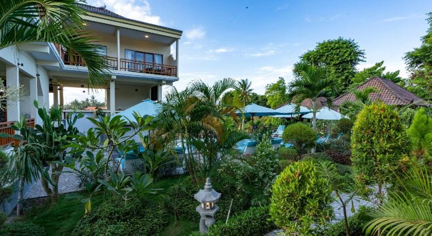 Bali Nusa Cottage Campground/ 
RV Resort in Nusapenida